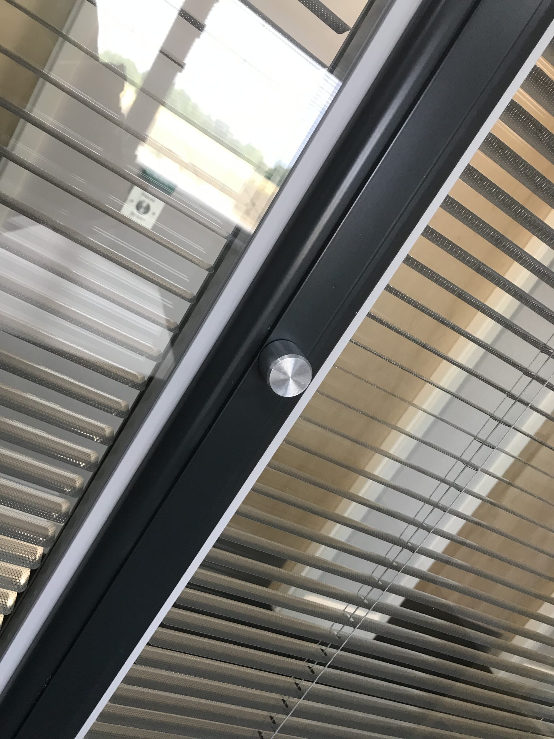 Full Height with Blinds